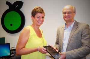 Diane Hunter, Apple Vending being presented with Samsung Galaxy Tablet by Simon Black, managing director, SB Software